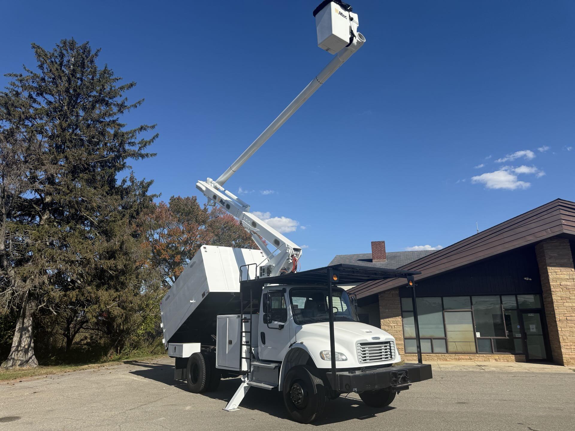 2014 Freightliner M2