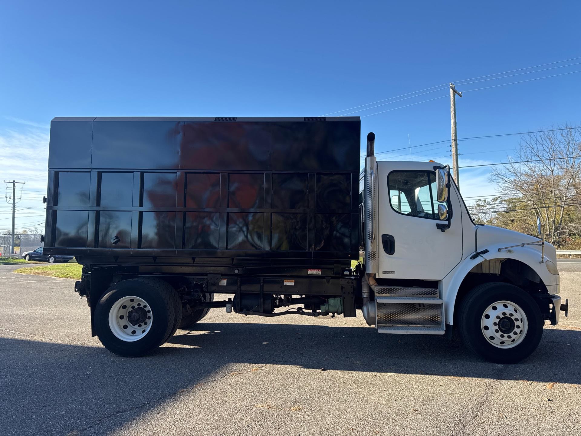 2010 Freightliner M2