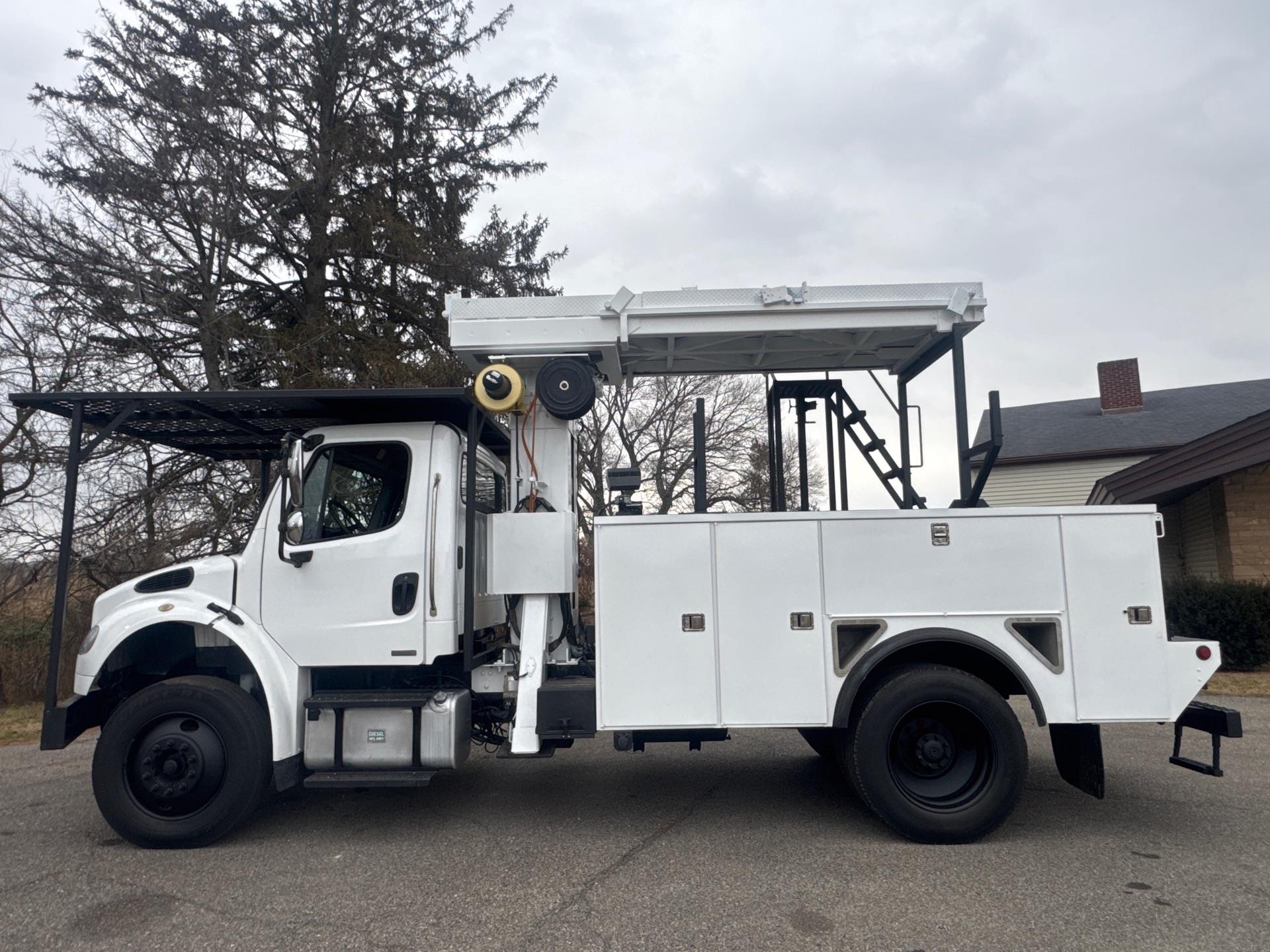 2006 Freightliner M2