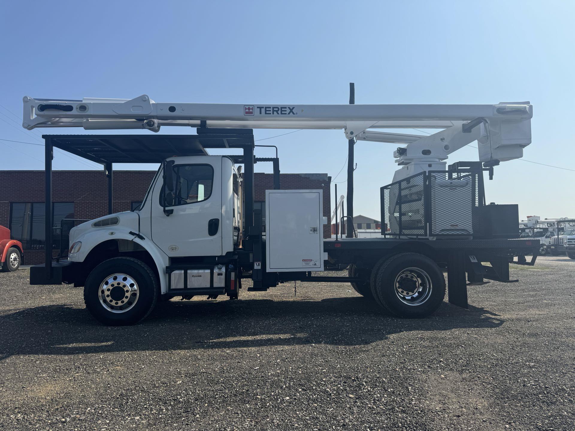 2013 Freightliner M2