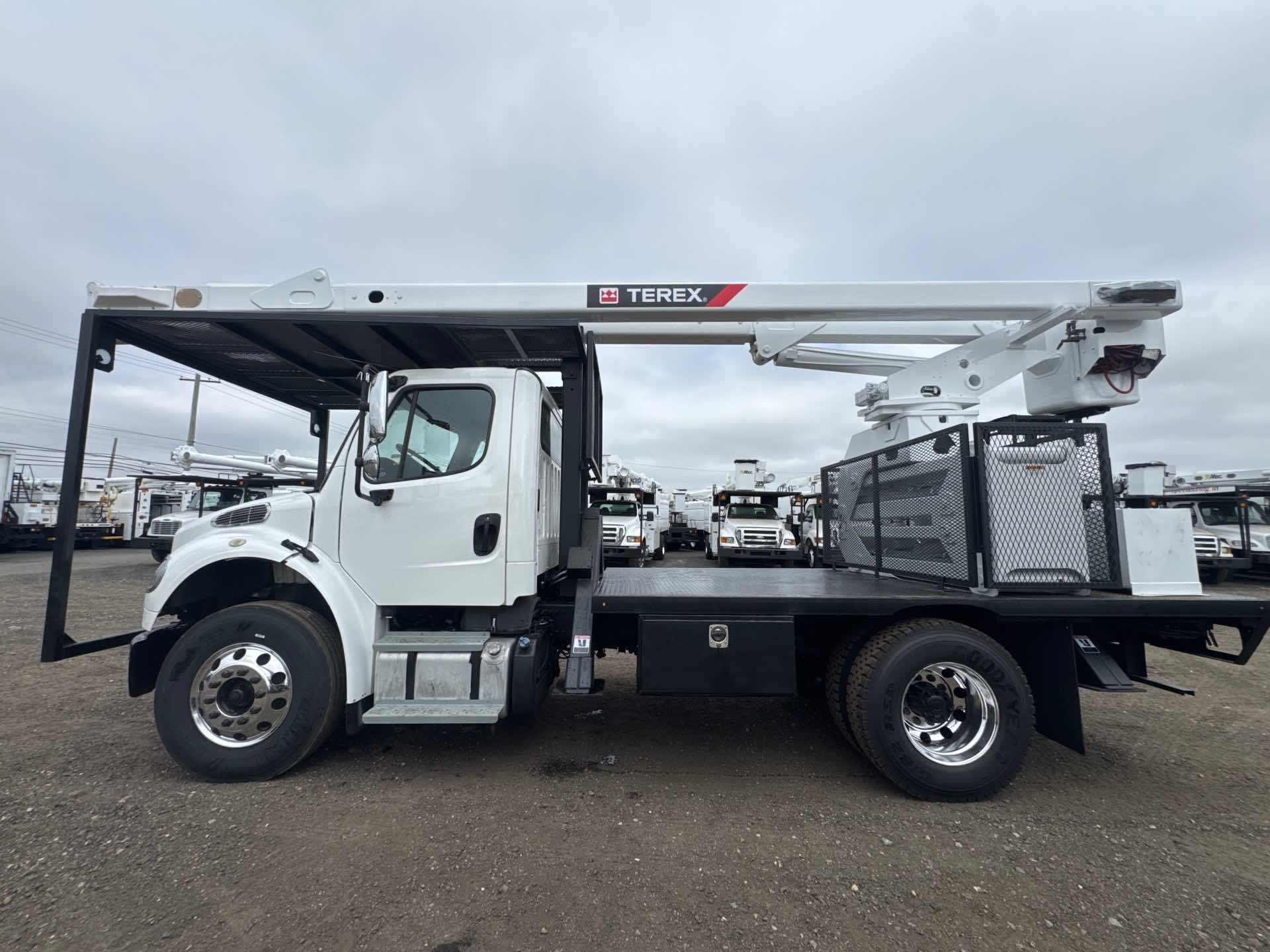 2013 Freightliner M2