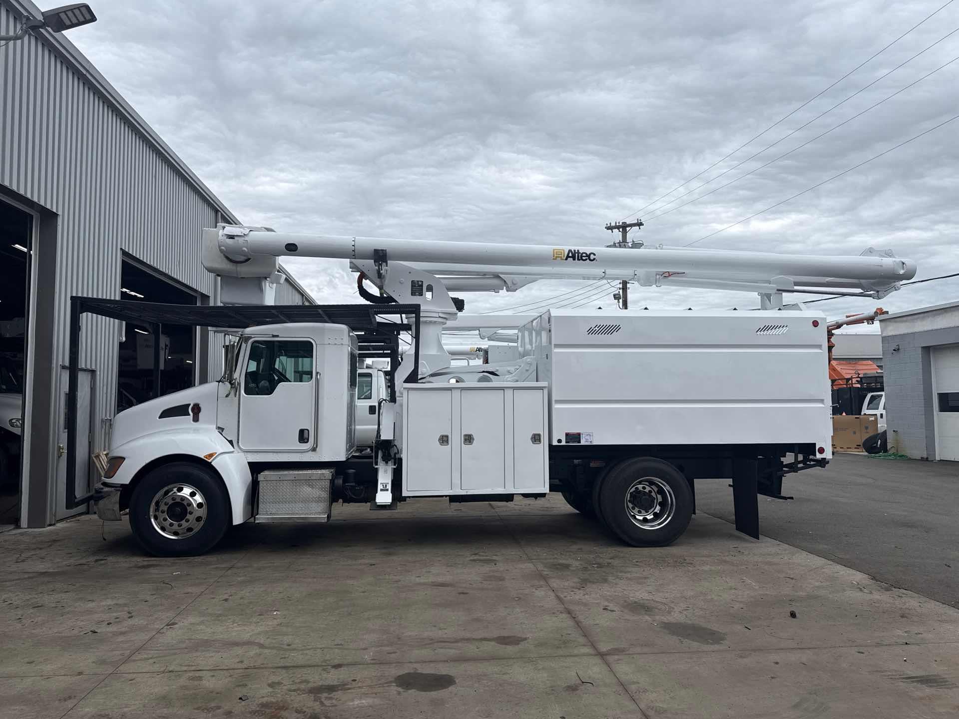 2012 Kenworth T300