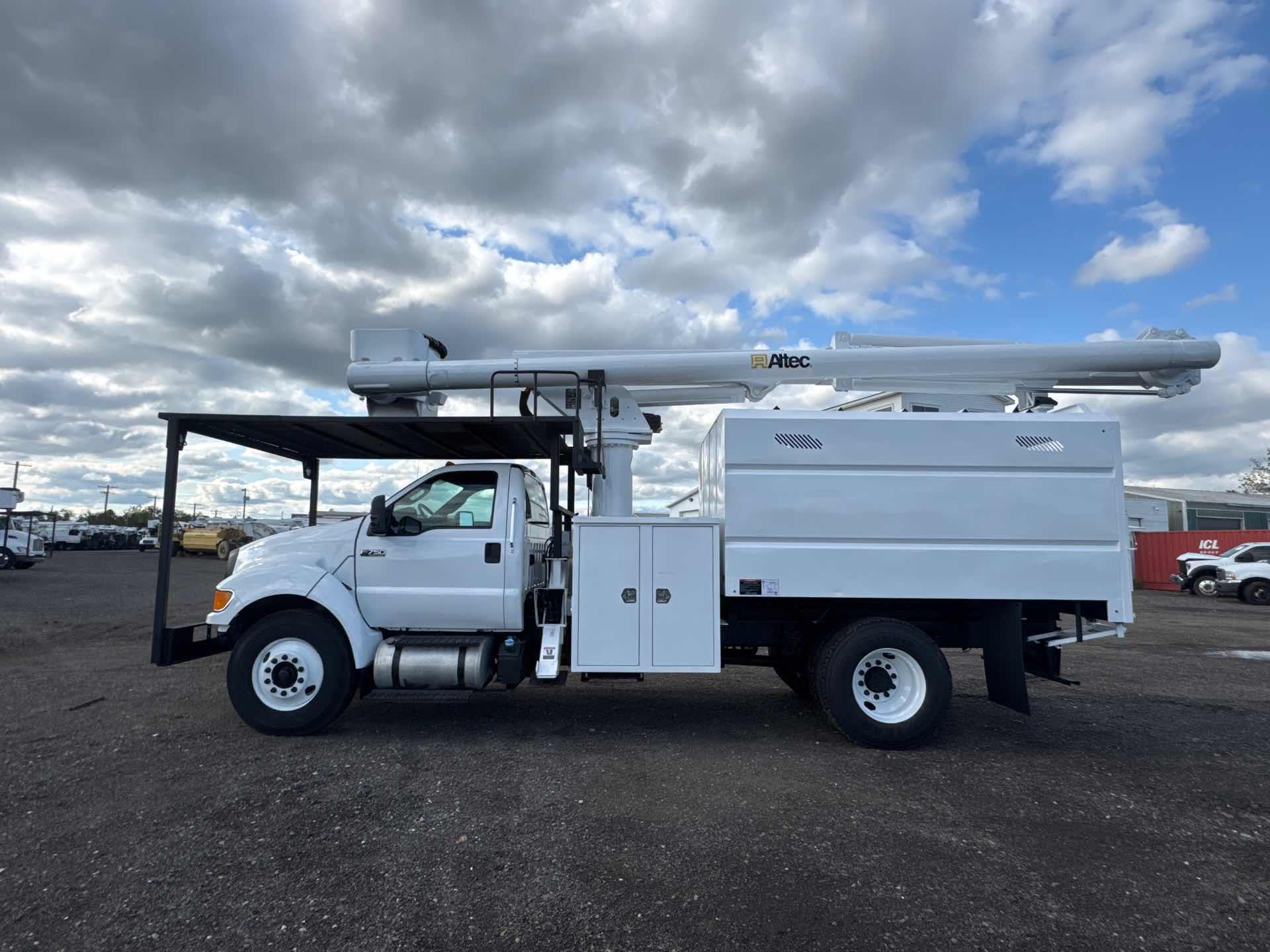 2013 Ford F-750