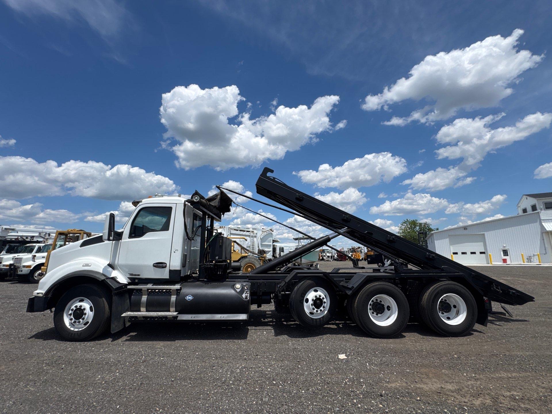 2016 Kenworth T880