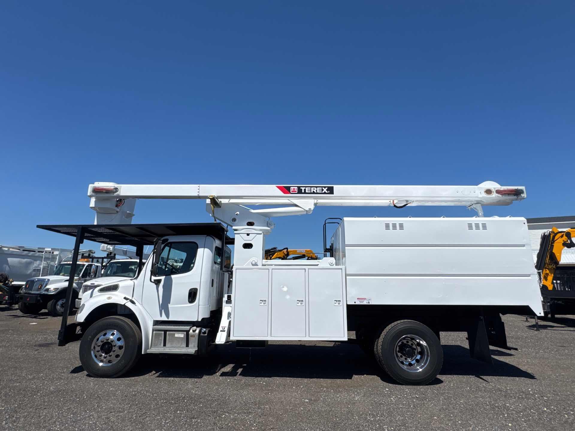 2016 Freightliner M2