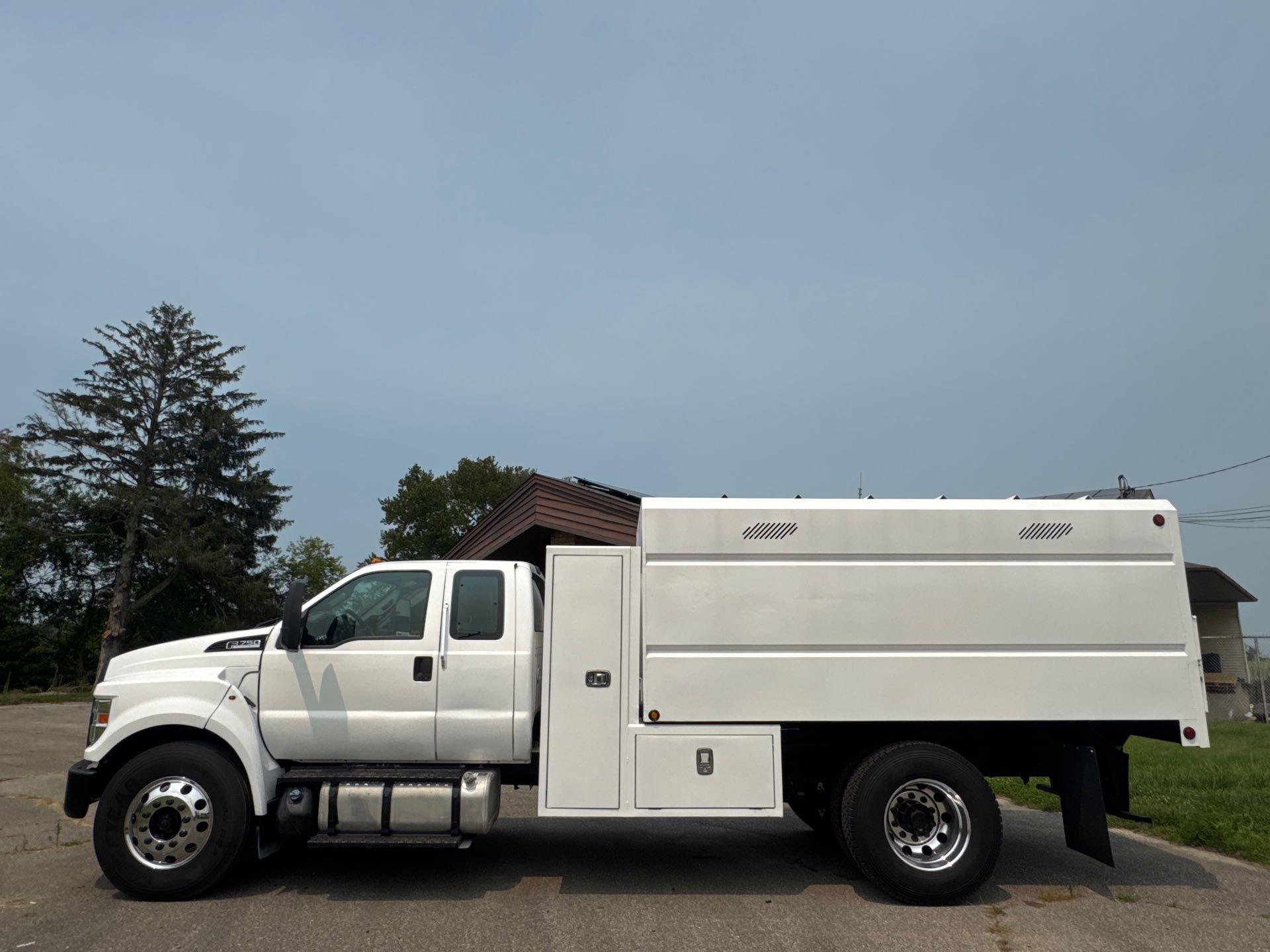 2016 Ford F750