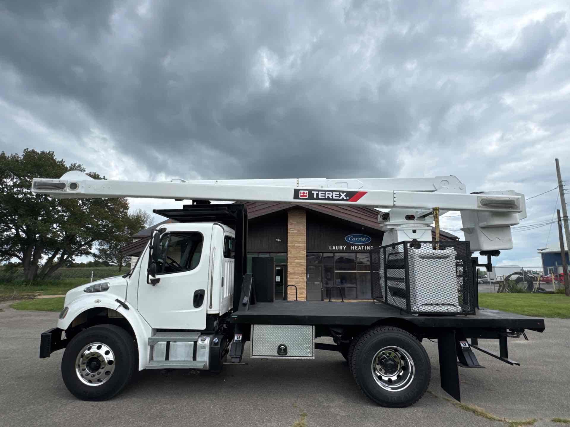2022 Freightliner M2