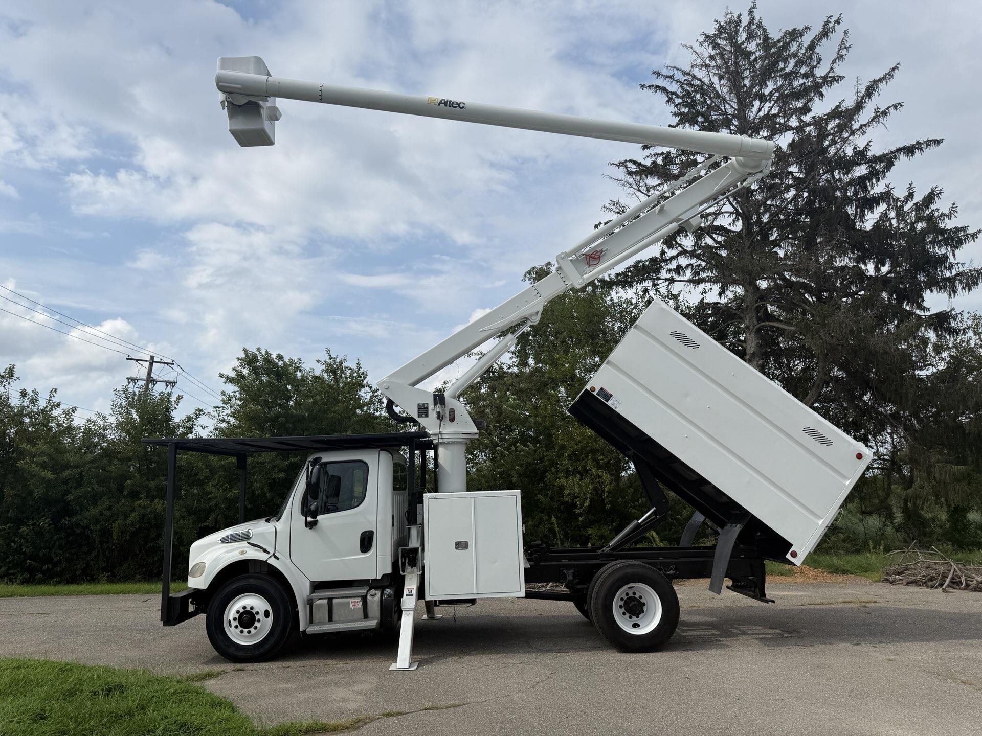 2013 Freightliner M2