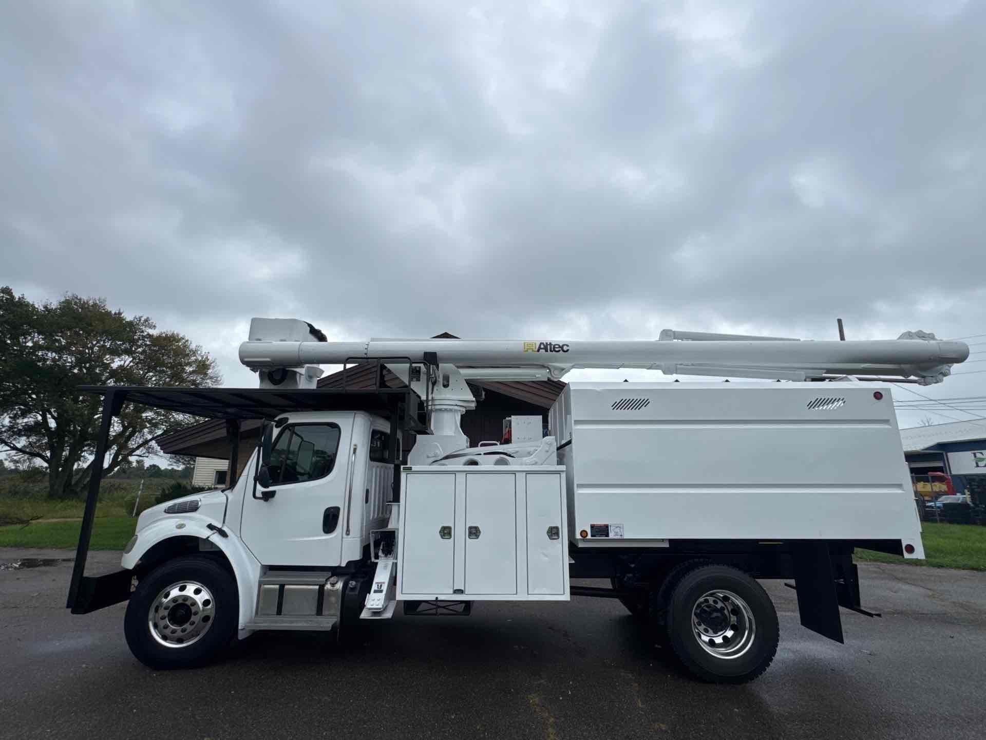 2016 Freightliner M2