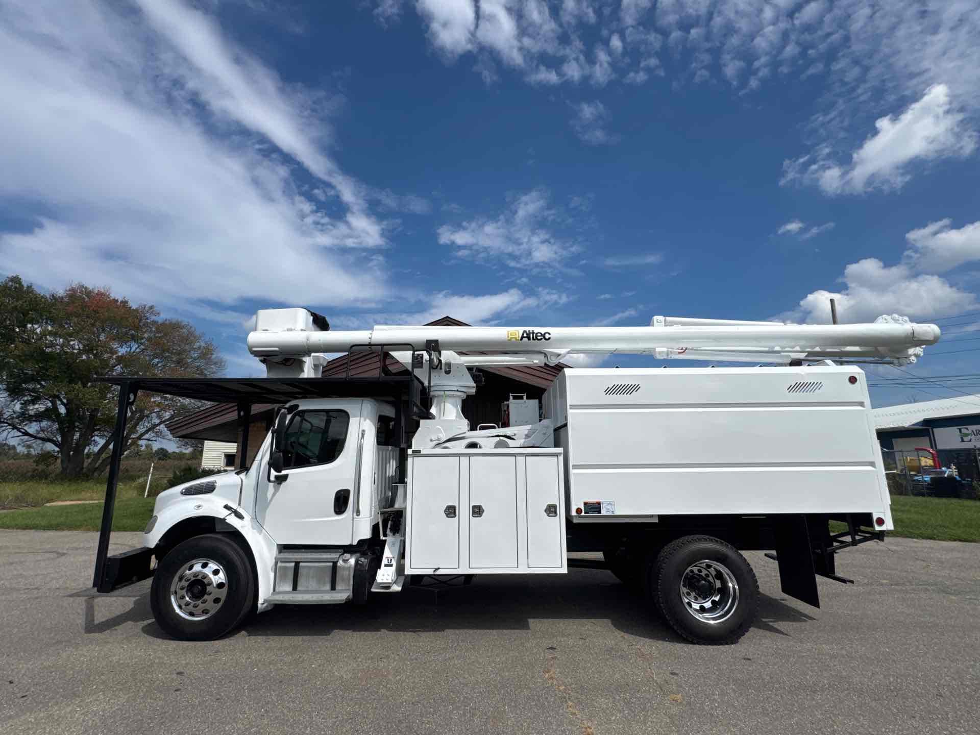2016 Freightliner M2