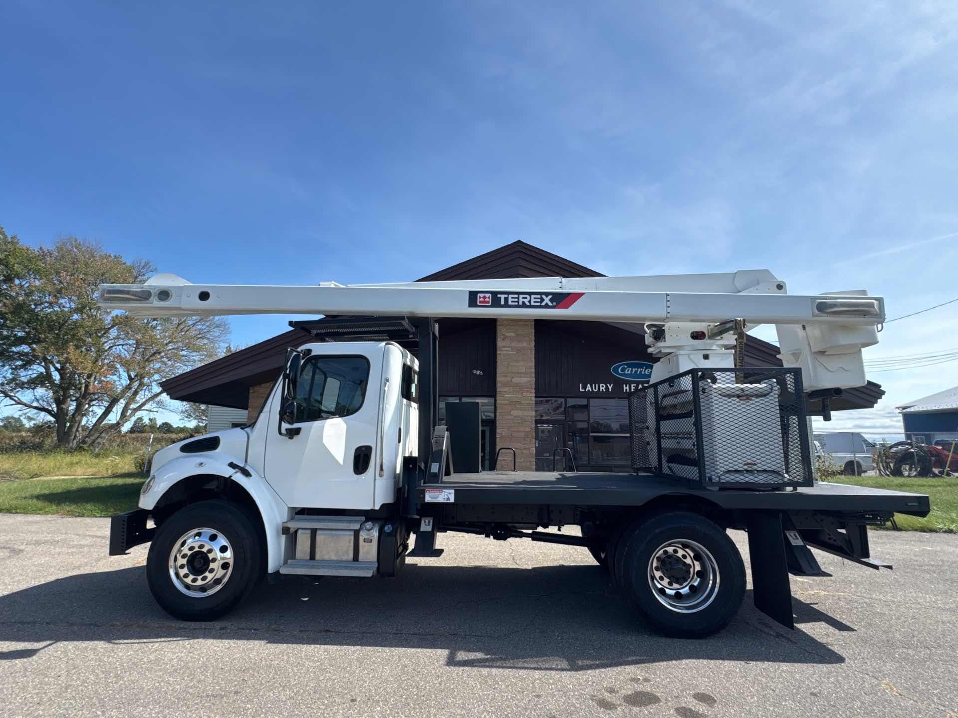 2024 Freightliner M2