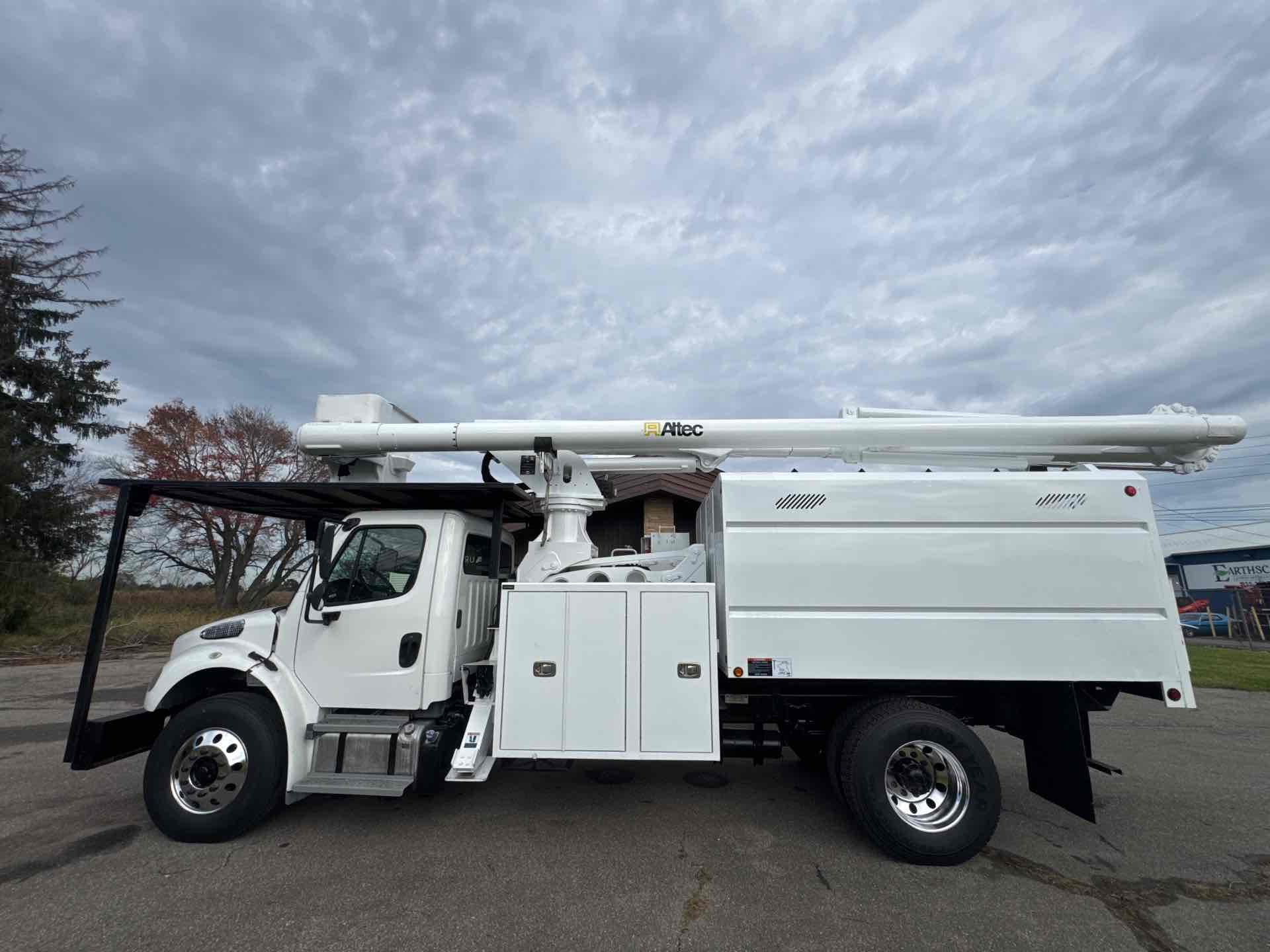 2016 Freightliner M2