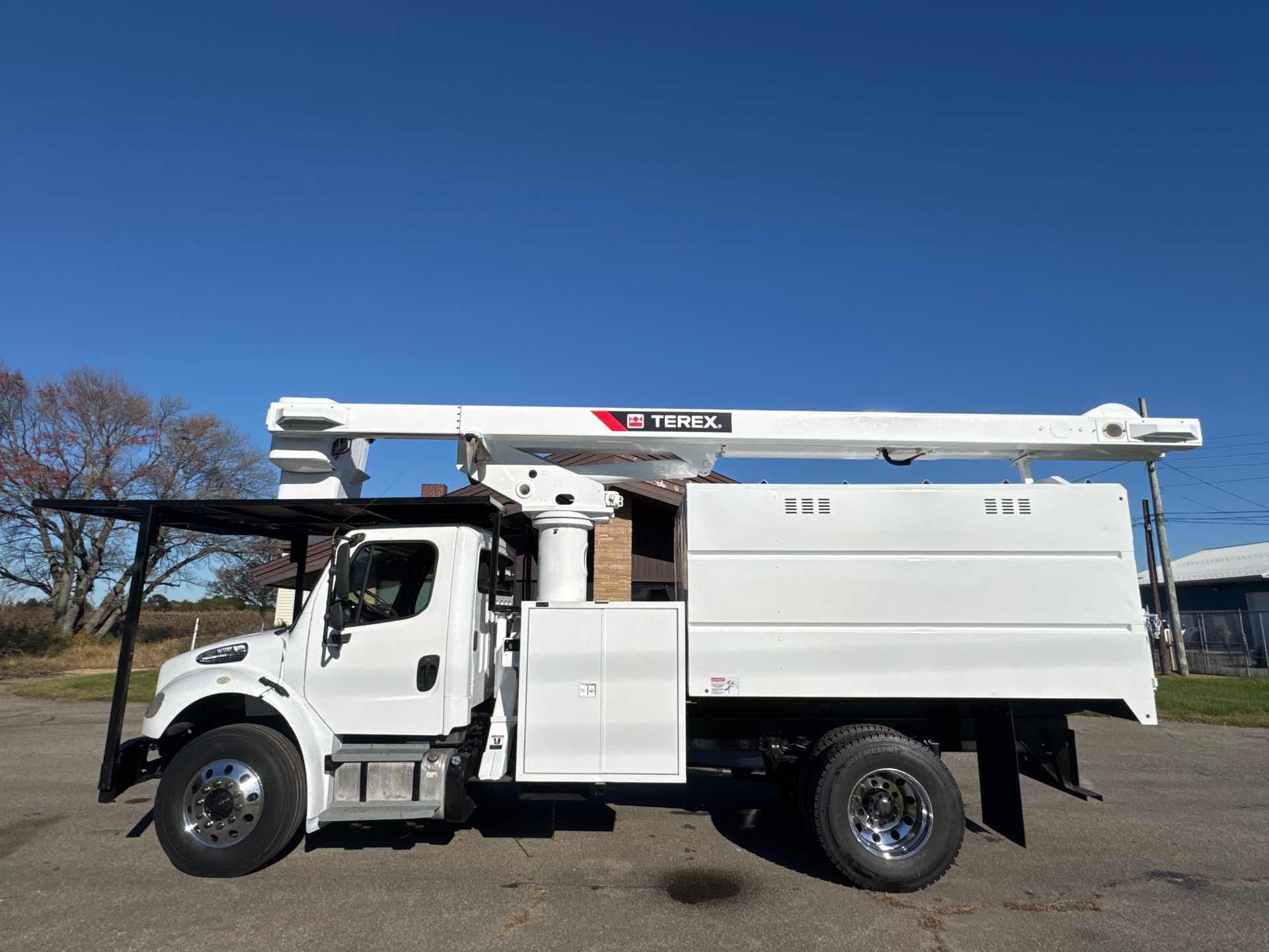 2016 Freightliner M2