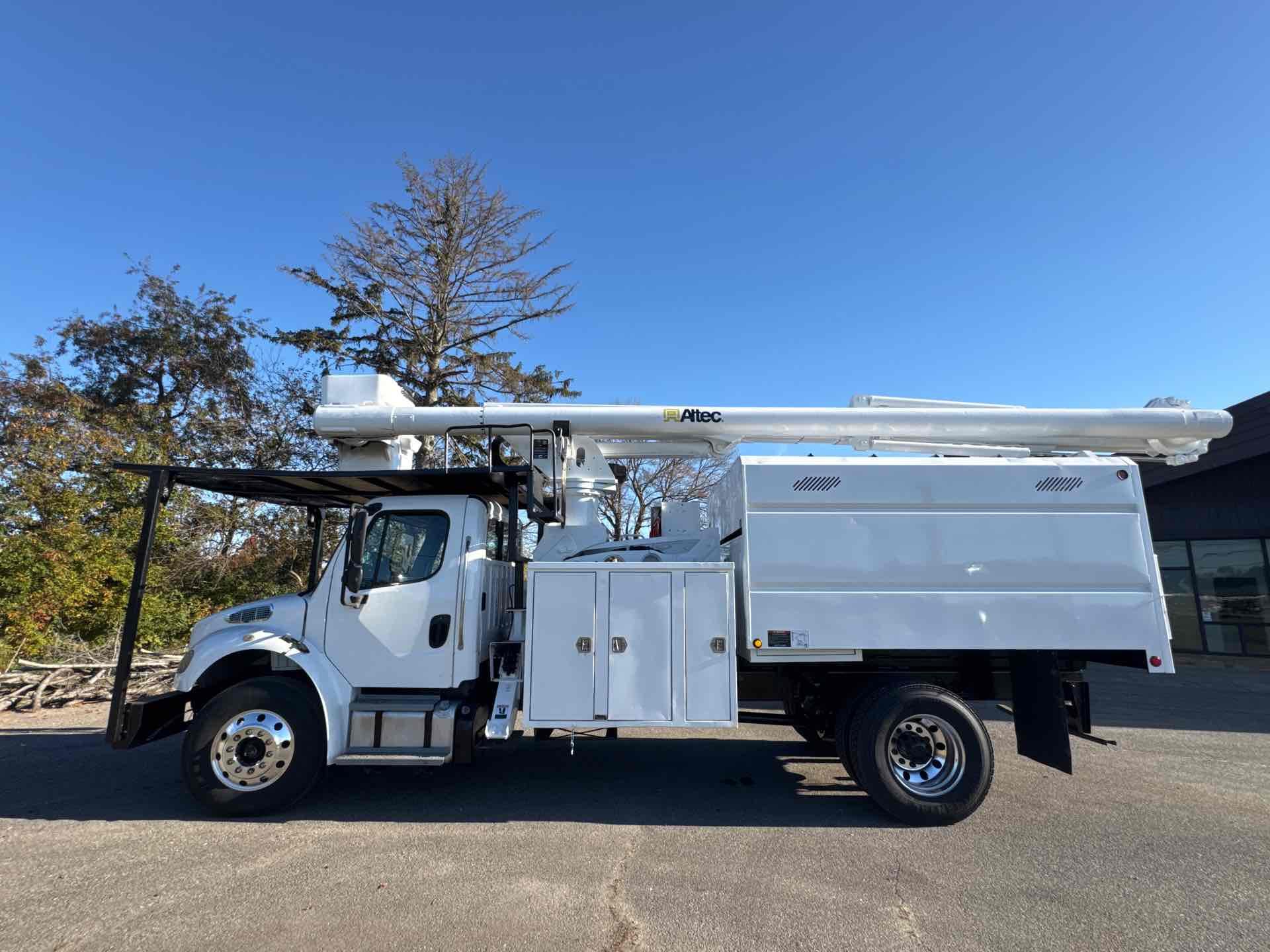 2016 Freightliner M2