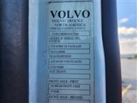 2017 Volvo VNL64T630