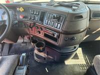 2017 Volvo VNL64T630