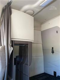 2017 Volvo VNL64T630