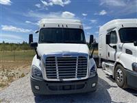 2020 Freightliner CASCADIA 113