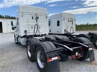 2020 Freightliner CASCADIA 113