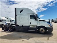 2020 Freightliner Cascadia 126