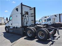 2020 Freightliner Cascadia 126