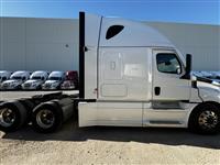 2020 Freightliner Cascadia 126