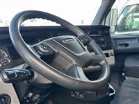 2020 Freightliner Cascadia 126