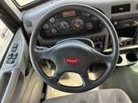 2020 Peterbilt 337