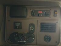 2022 Peterbilt 389
