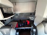 2021 Kenworth T680