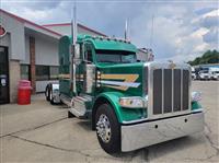 2022 Peterbilt 389