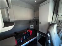 2021 Kenworth T680