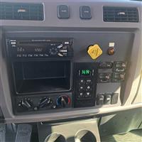 2020 Peterbilt 348
