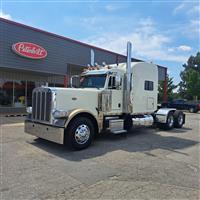 2022 Peterbilt 389