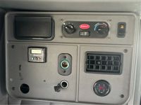 2019 Peterbilt 389