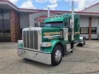 2022 Peterbilt 389