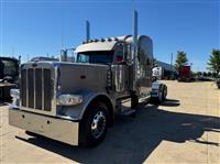 2022 Peterbilt 389