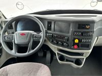 2023 Peterbilt 579