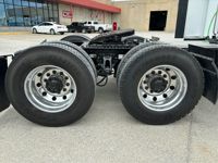 2023 Peterbilt 579