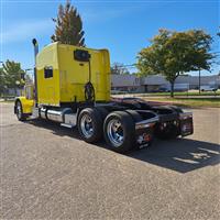 2022 Peterbilt 389