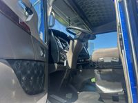 2023 Kenworth W900