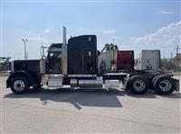 2022 Peterbilt 389