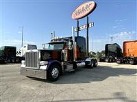 2022 Peterbilt 389