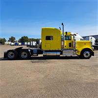 2022 Peterbilt 389