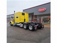 2022 Peterbilt 389