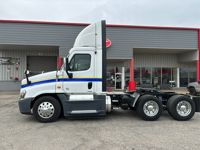 2016 Freightliner CASCADIA