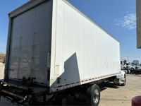 2018 Peterbilt 337