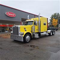 2022 Peterbilt 389