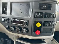 2022 Peterbilt 579