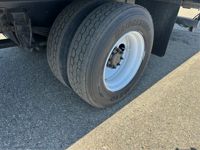 2019 Peterbilt 337